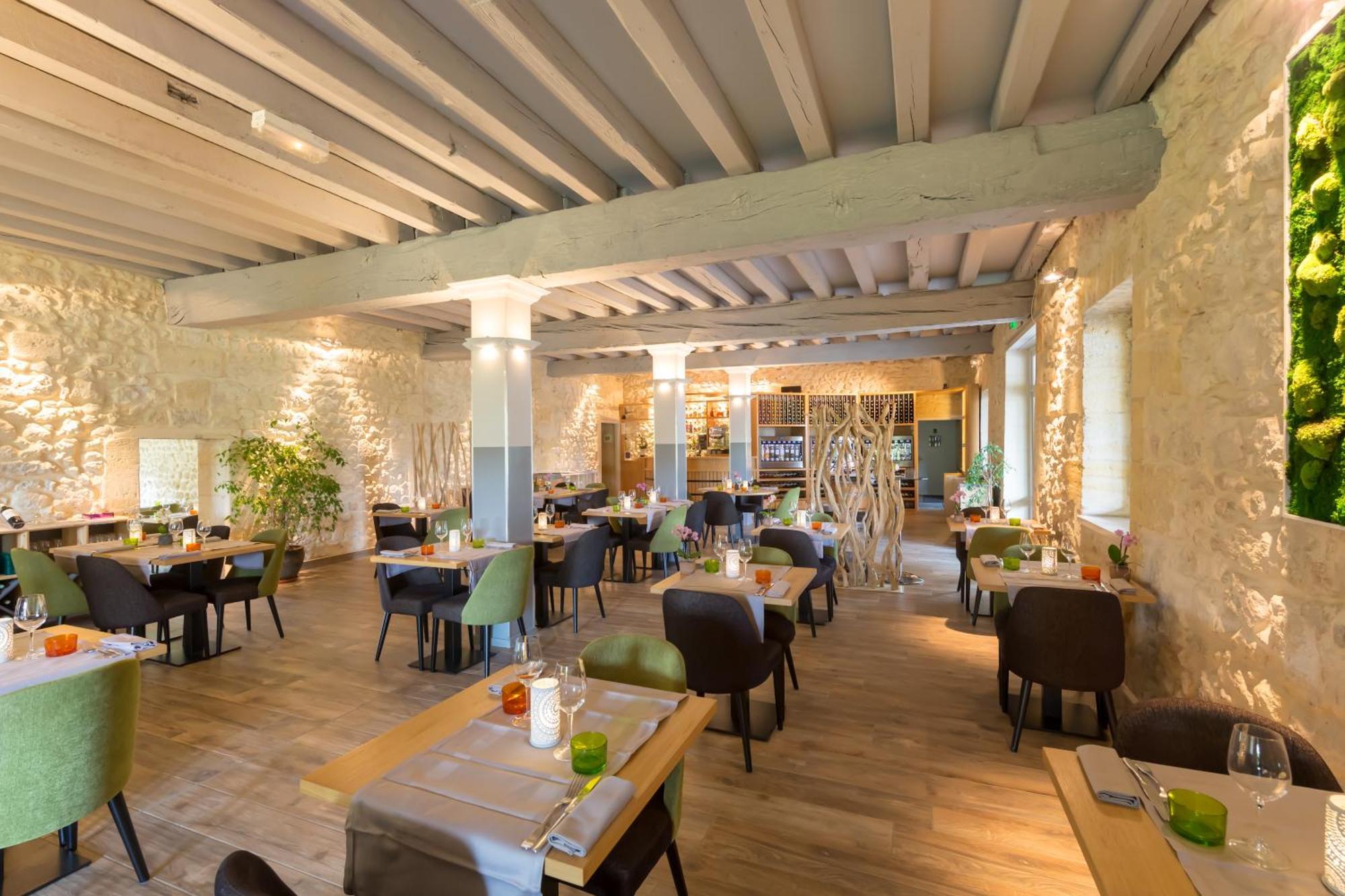 Pey La Tour - Logis Hotels & Restaurant Salleboeuf Exterior photo