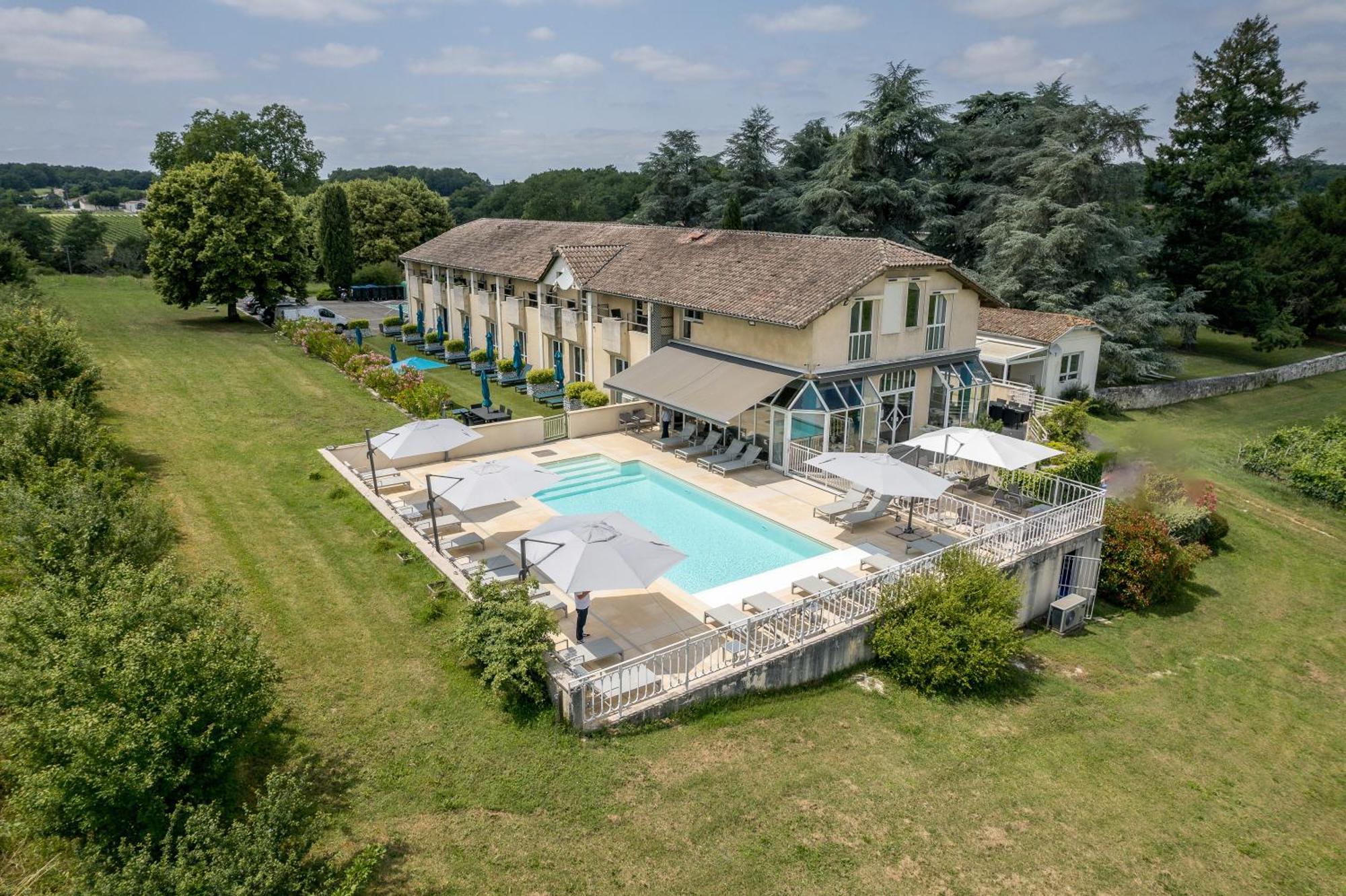 Pey La Tour - Logis Hotels & Restaurant Salleboeuf Exterior photo
