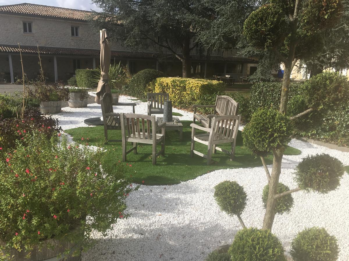 Pey La Tour - Logis Hotels & Restaurant Salleboeuf Exterior photo